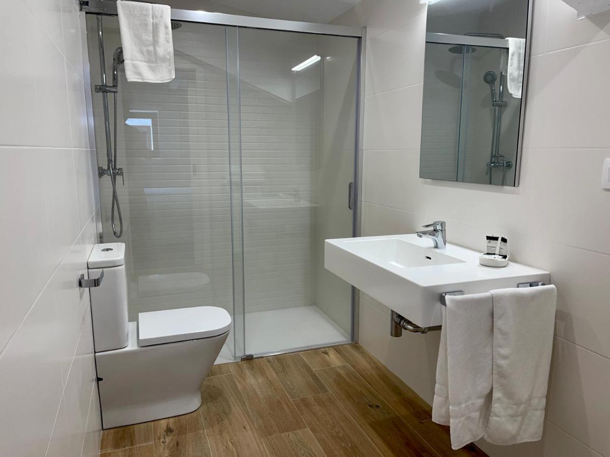 Casa Galego Hotel Fonfria Ngoại thất bức ảnh